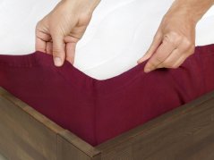 Froté prostěradlo s napínací gumou - vínové