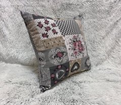 Povlak na polštář Loneta – patchwork růžičky