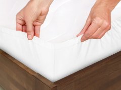 Bavlněné napínací prostěradlo - bílé