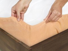 Froté prostěradlo s napínací gumou - lososové